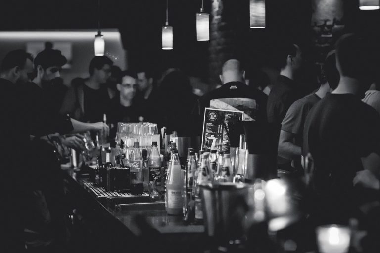 Uitgaan is leuk maar pas op alcohol 